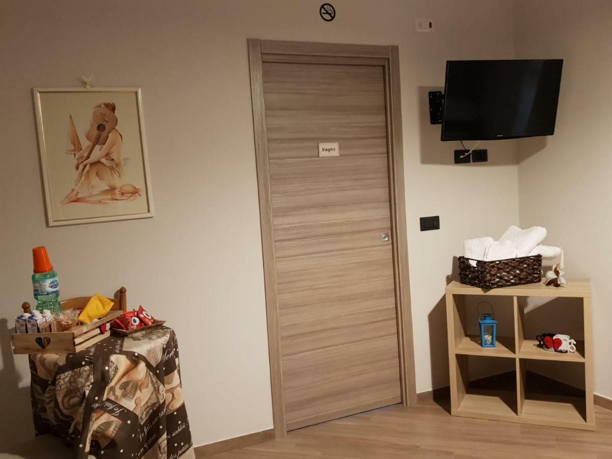 B&B Tre Passi Dalla Torre Montesarchio Exterior photo