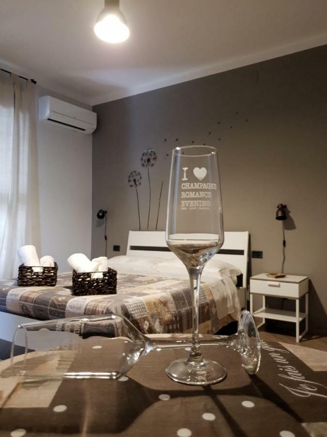 B&B Tre Passi Dalla Torre Montesarchio Exterior photo
