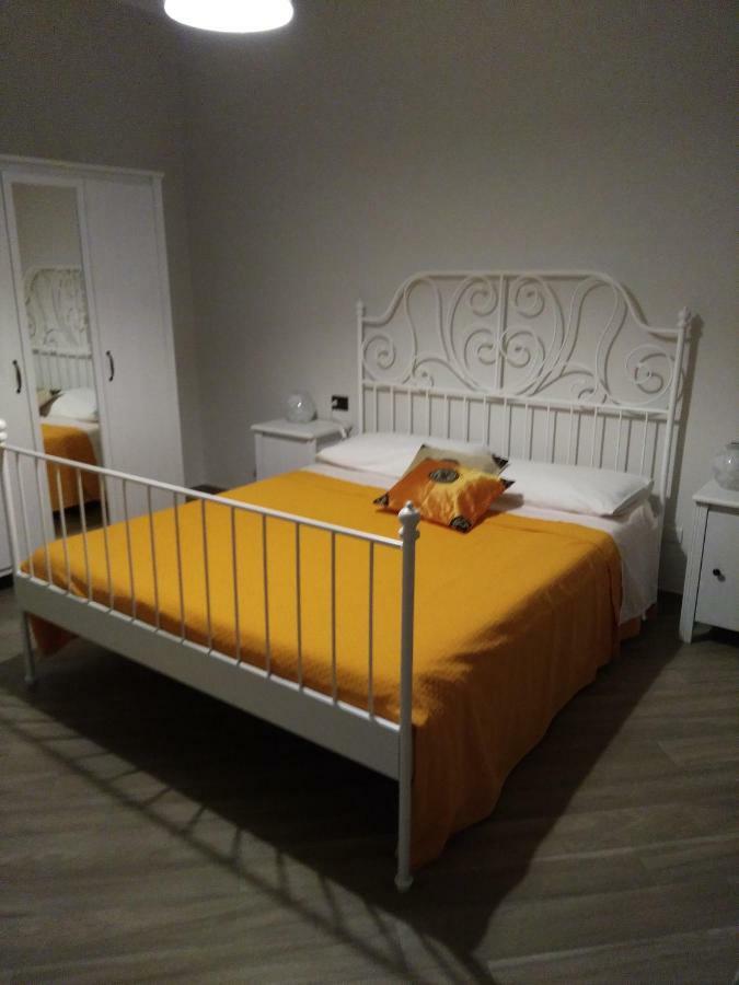 B&B Tre Passi Dalla Torre Montesarchio Exterior photo